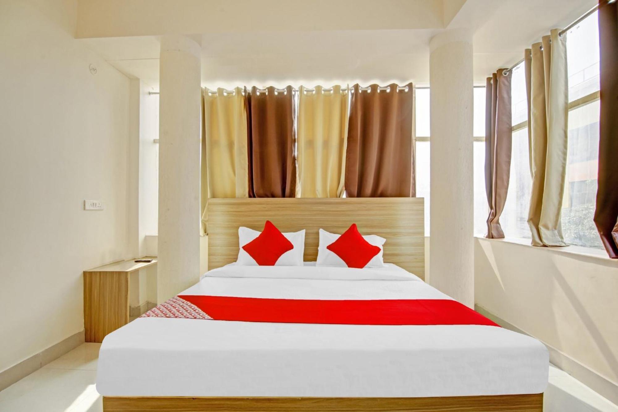 Oyo Flagship 80772 Hotel The Grand Rdc Ghaziabad Luaran gambar